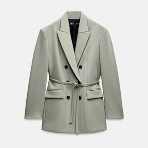 Zara Gray Blazer with Notched Lapels and Tailored Fit
